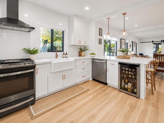 Photo - 375 SW 32nd Rd