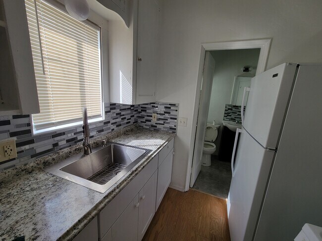 Photo - 820 S Arizona Ave