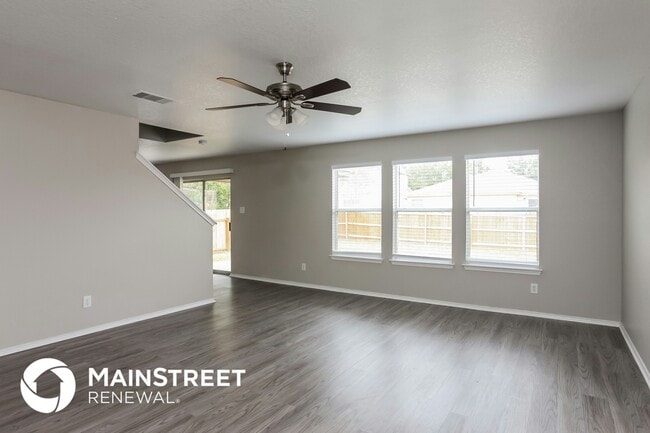 Photo - 105 Brahma Way