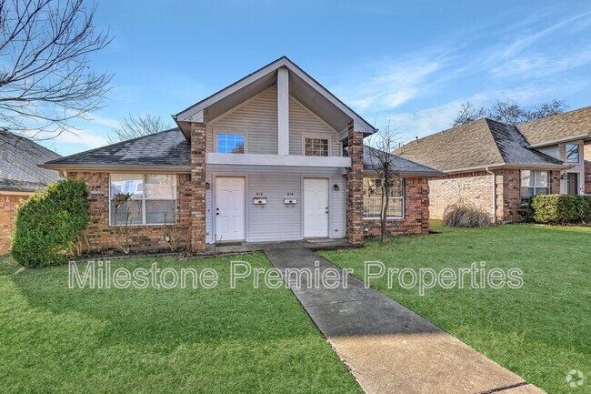 Building Photo - 914 W Houston St Rental