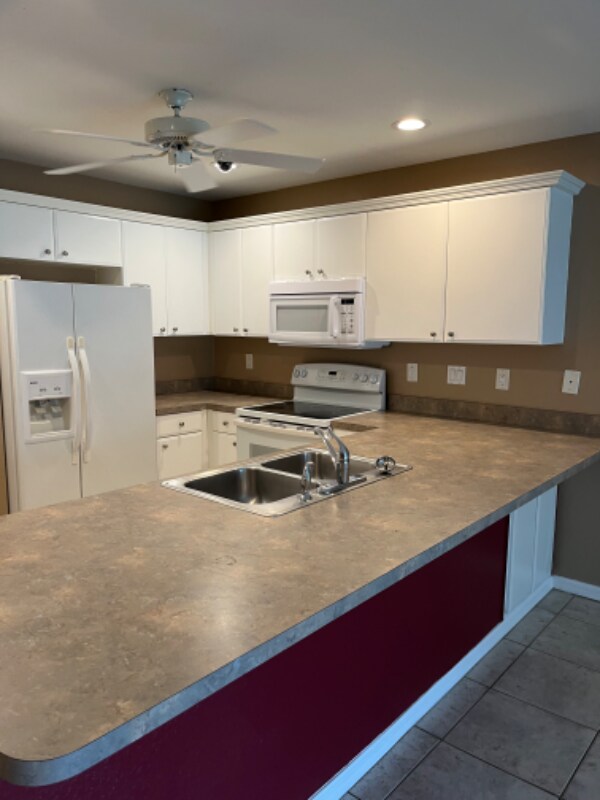 Photo - 621 SE 13th Terrace Apartment Unit 621