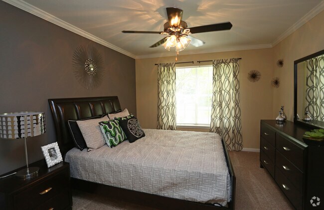 1br, 1ba, Bedroom, 750 sf - The Trails at Dominion Park