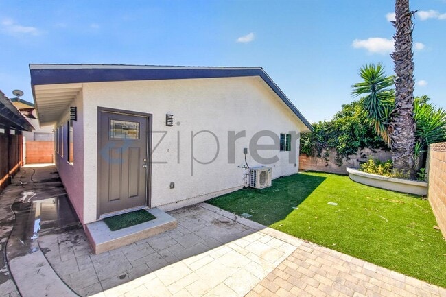 Photo - 1421 Astoria Pl