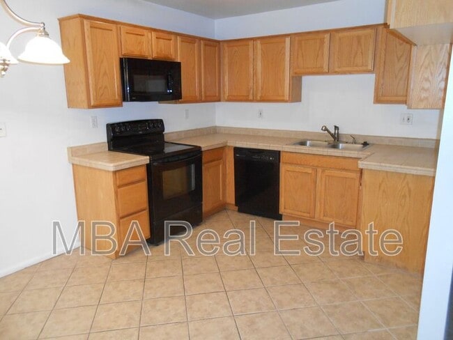 Photo - 1849 E 8th Ave