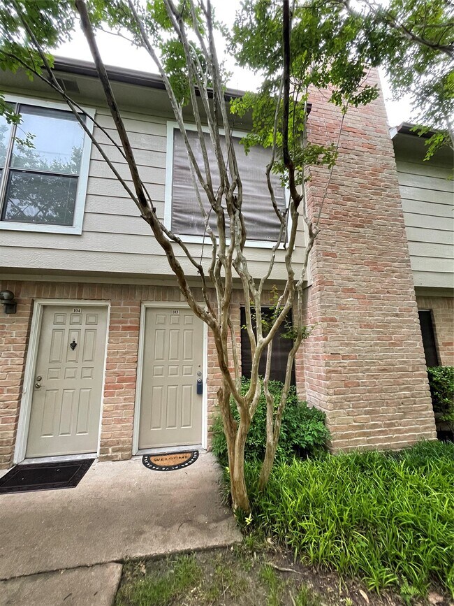 Photo - 2120 Wilcrest Dr Unit 103
