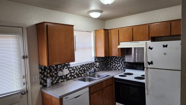 Photo - 1106 Shanarae Cir Unit B