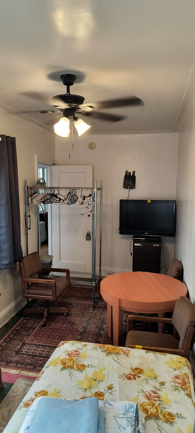 Photo - 722 E 231st St Unit Private Room