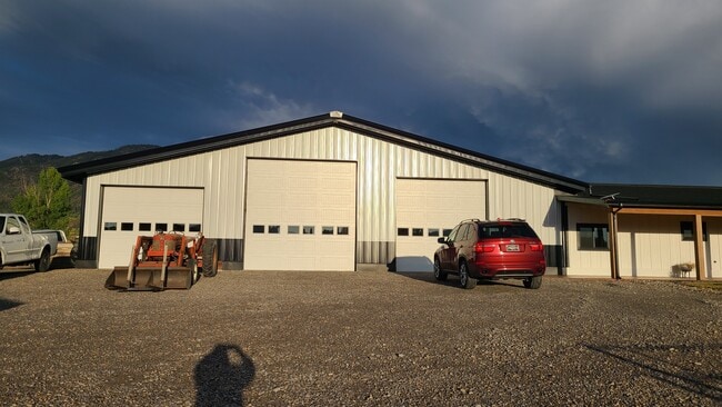 Building Photo - 154 C M R Ln Rental