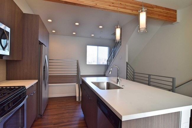 Photo - 1239 Tennyson St