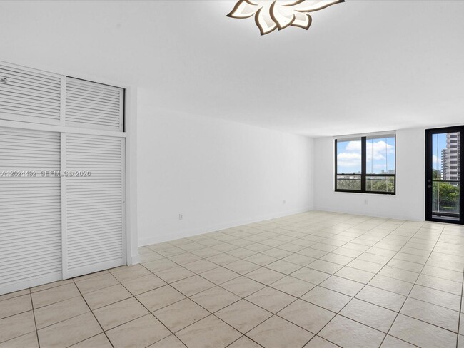 Photo - 10185 Collins Ave Unit 703