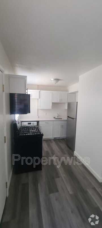 Building Photo - 1054 W 1520 N Unit H Rental