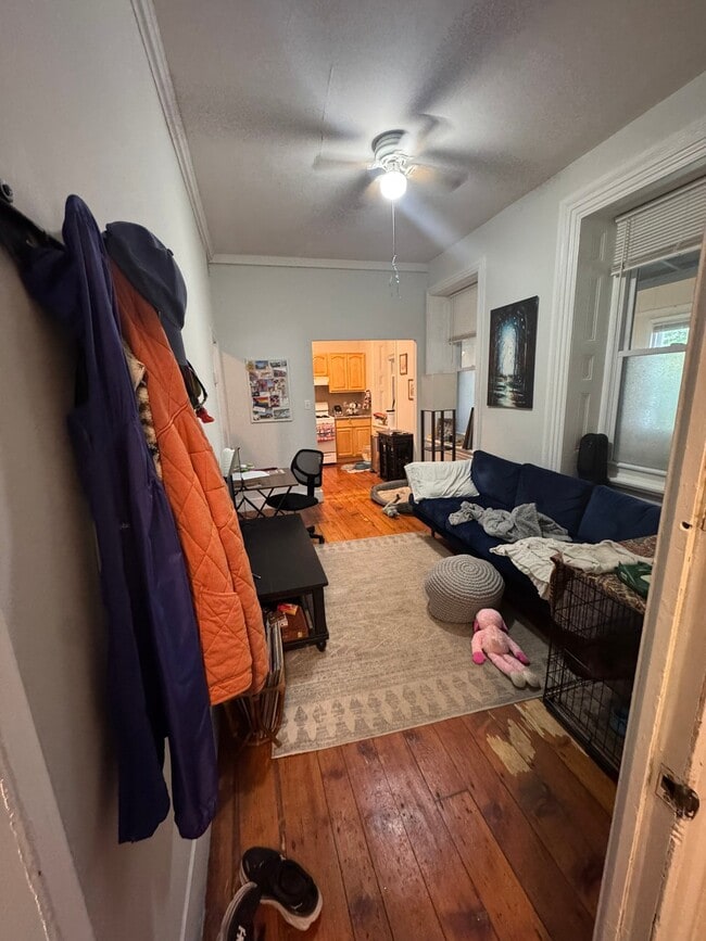 Photo - 407 Green Ln Unidad 2R