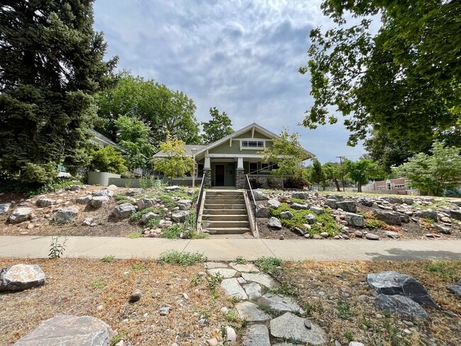 Building Photo - 502 N 200 W