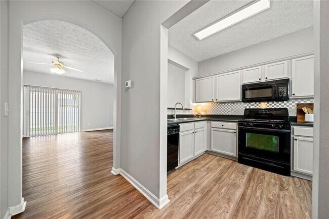 Photo - 801 Old Peachtree Rd NE