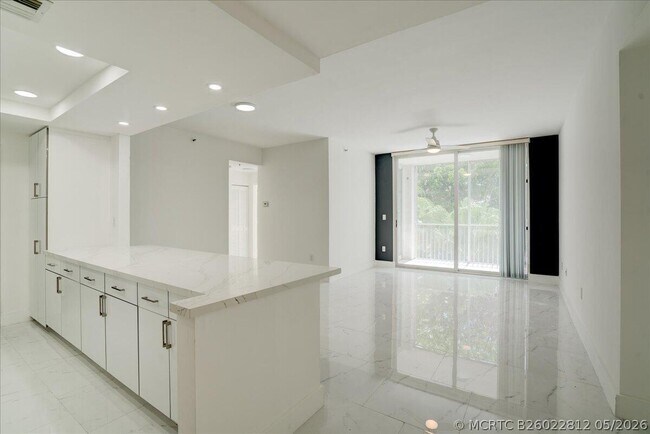 Photo - 9805 NW 52nd St Unit 407