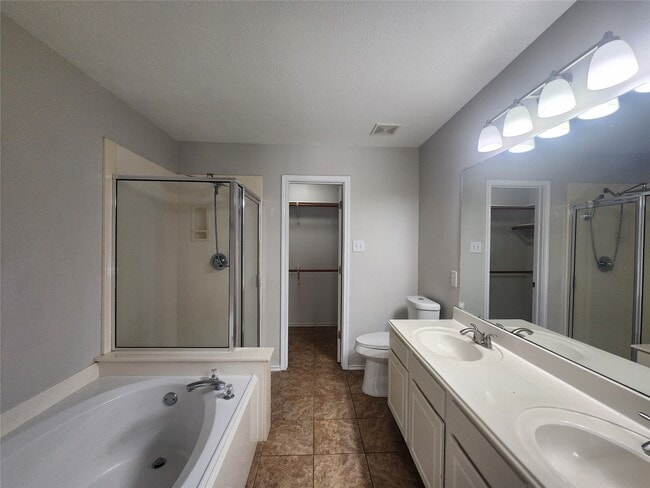 Photo - 119 Anise Tree Pl