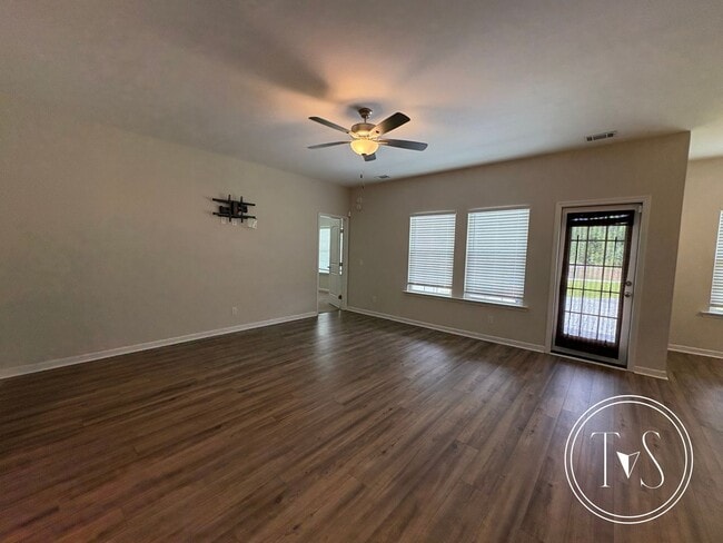 Photo - 1110 Marne Blvd