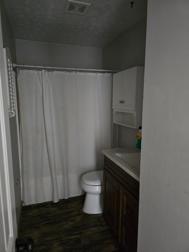 Photo - 522-524 Holderman Pl.