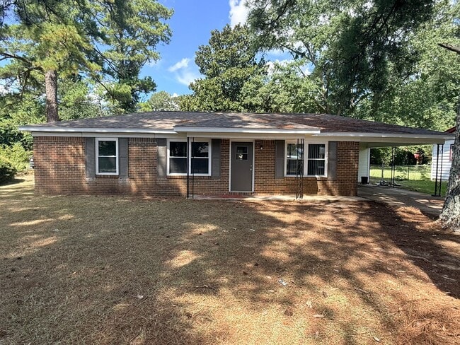 Building Photo - 3642 Glen Ln