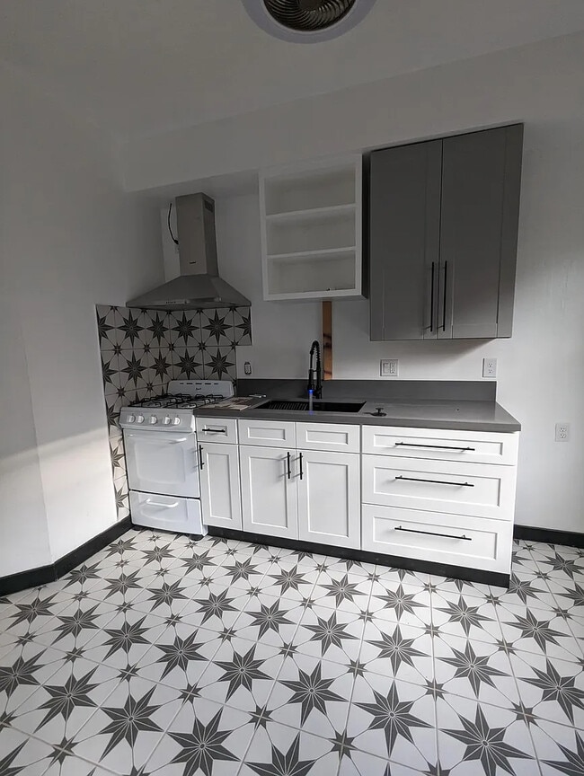Photo - 1264 Browning Blvd Unidad 1264