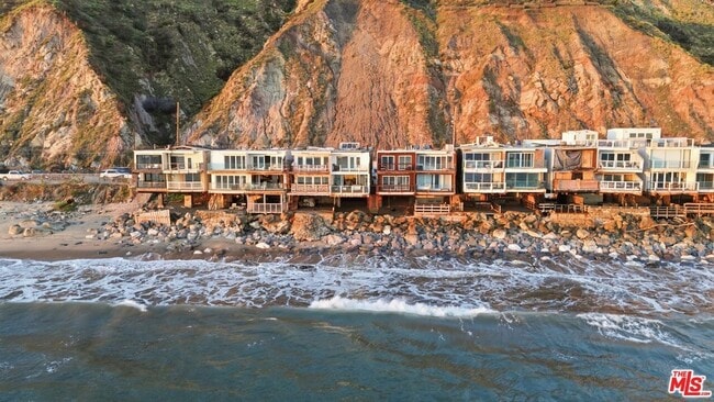 20456 Pacific Coast Hwy