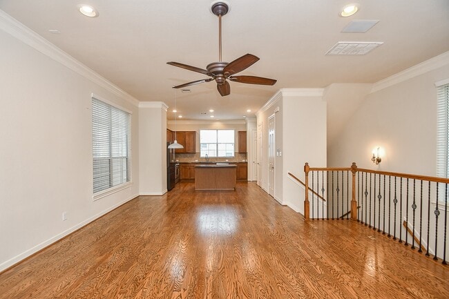Photo - 3126 Clearview Cir