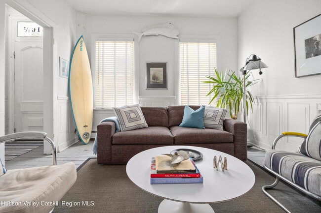 Photo - 516.5 State St