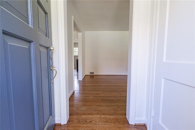 Photo - 2115 Pinellas Trail