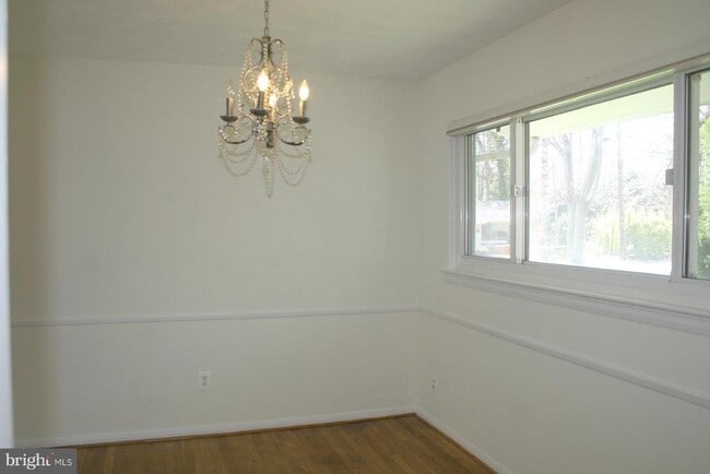 Photo - 5103 Danbury Rd