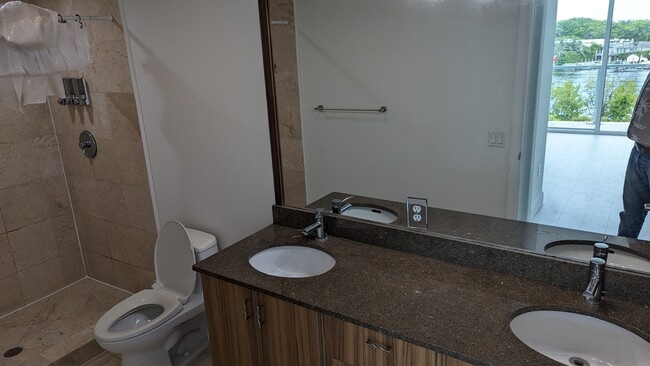 6305 Indian Creek Dr Unit 5A