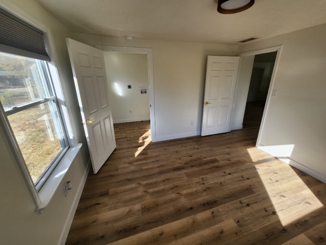 Photo - 231 N John St