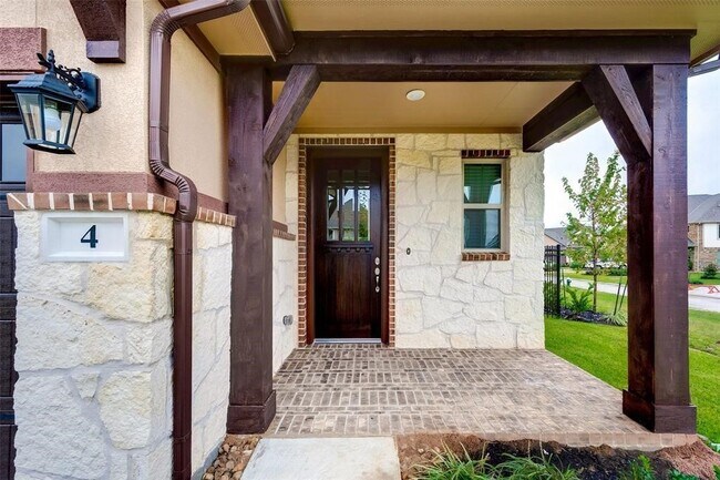 Photo - 4 Centennial Ridge Pl