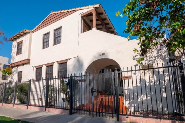 Building Photo - 1142 3/4-1144 Arapahoe St Rental