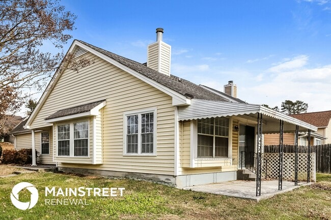 Photo - 400 Amberly Dr