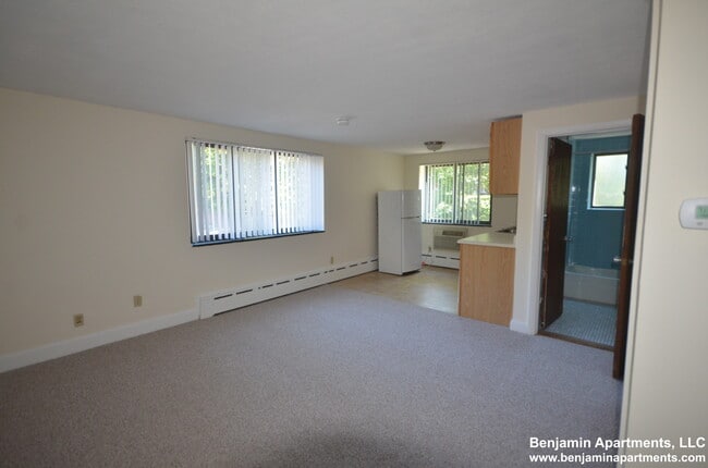 Building Photo - 5 Chester St Unit 27 Rental