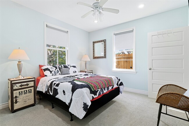 Photo - 1511 Church St