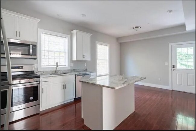 Photo - 33 Covington St