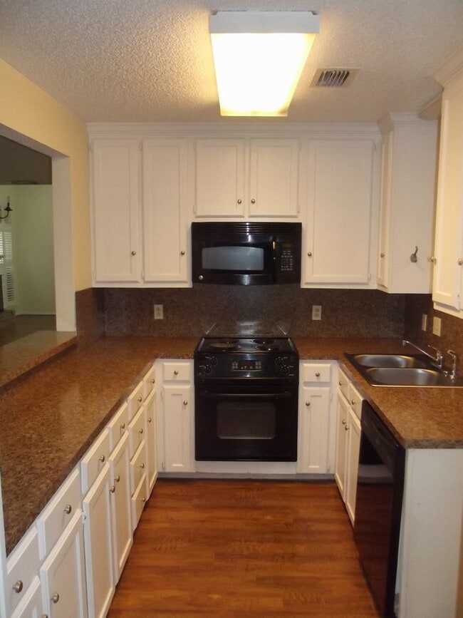 Photo - 2/2/2 Townhouse in Southwest Lubbock