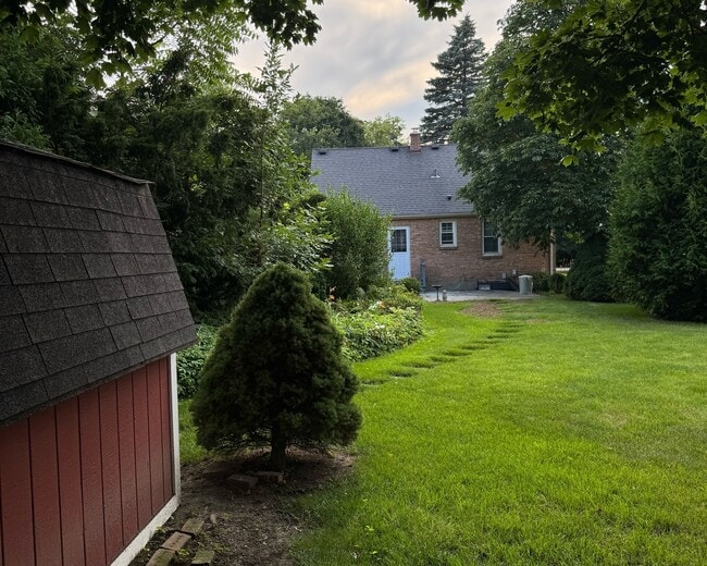 Photo - 201 Washington Rd
