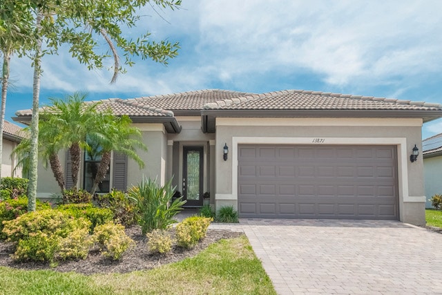 Building Photo - 13871 Miranese St