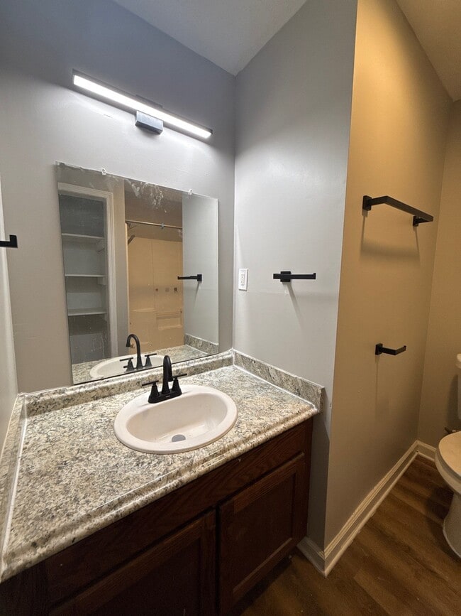 Photo - 813 Scott St