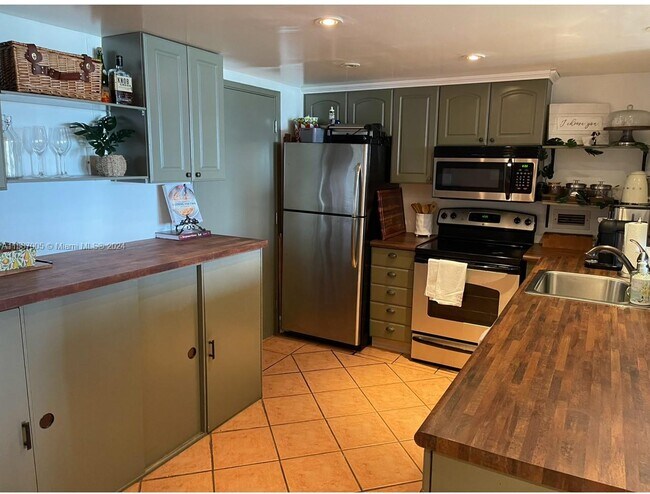 1020 Meridian Ave Unit 608