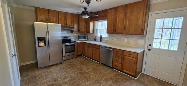 Photo - 1010 Damon Dr