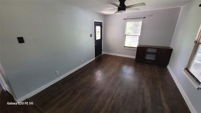 Photo - 206 W 55th 1/2 St