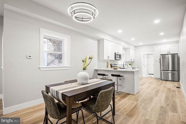 Photo - 5113 W Thompson St