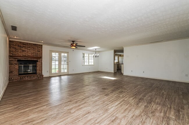 Photo - Nice 3 bed 2 bath single family home in Springboro!