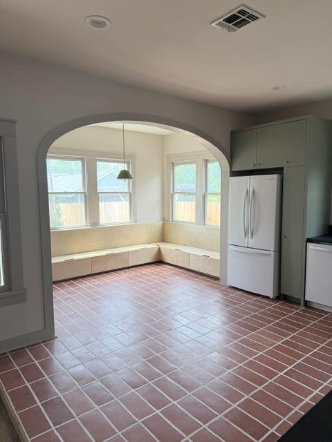 Building Photo - 1914 W Magnolia Ave