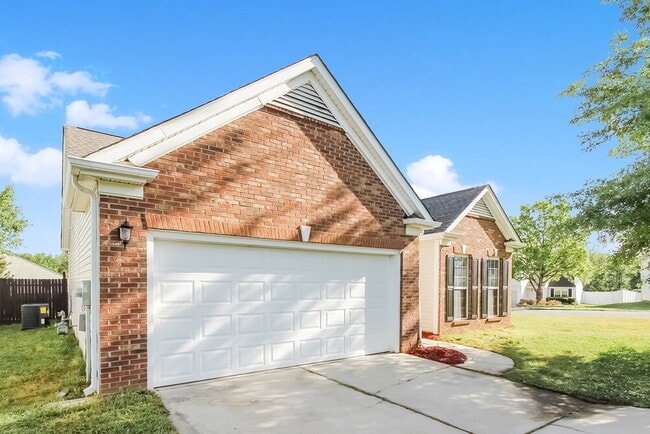 Photo - 8704 Rozumny Dr