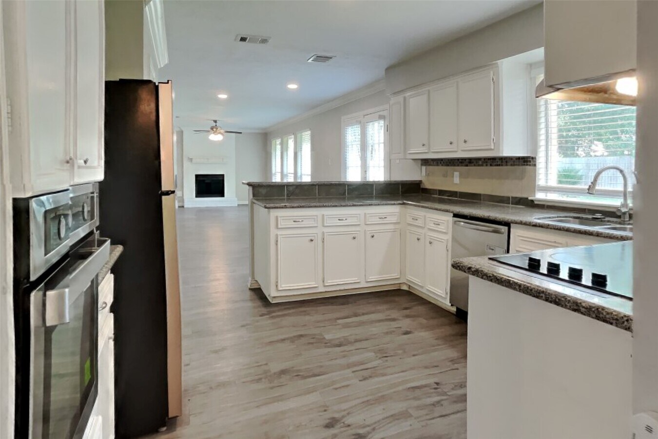 Photo - 15506 Swan Creek Dr