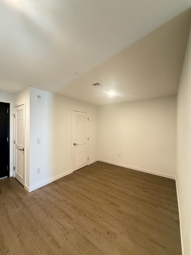 Photo - 100 NE 23rd St Unit A2